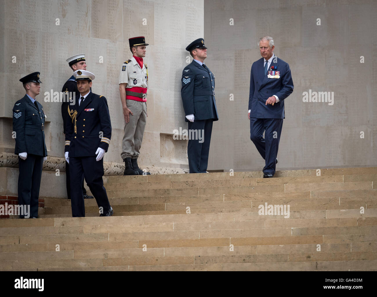 Großbritanniens Prinz Charles besucht die 100. hundertsten Jahrestag des Beginns auf den Kampf einiger in Theipval, Frankreich Stockfoto