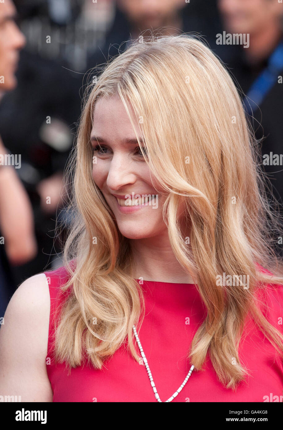 Natacha Regnier bei der Gala-Vorführung für den Film das unbekannte Mädchen (La Fille Inconnue) auf dem 69. Cannes Film Festival, Stockfoto