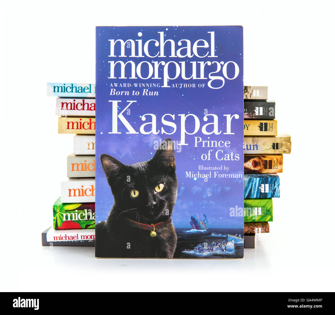 Kaspar Prinz von Katzen von Michael Morpurgo auf weißem Hintergrund Stockfoto