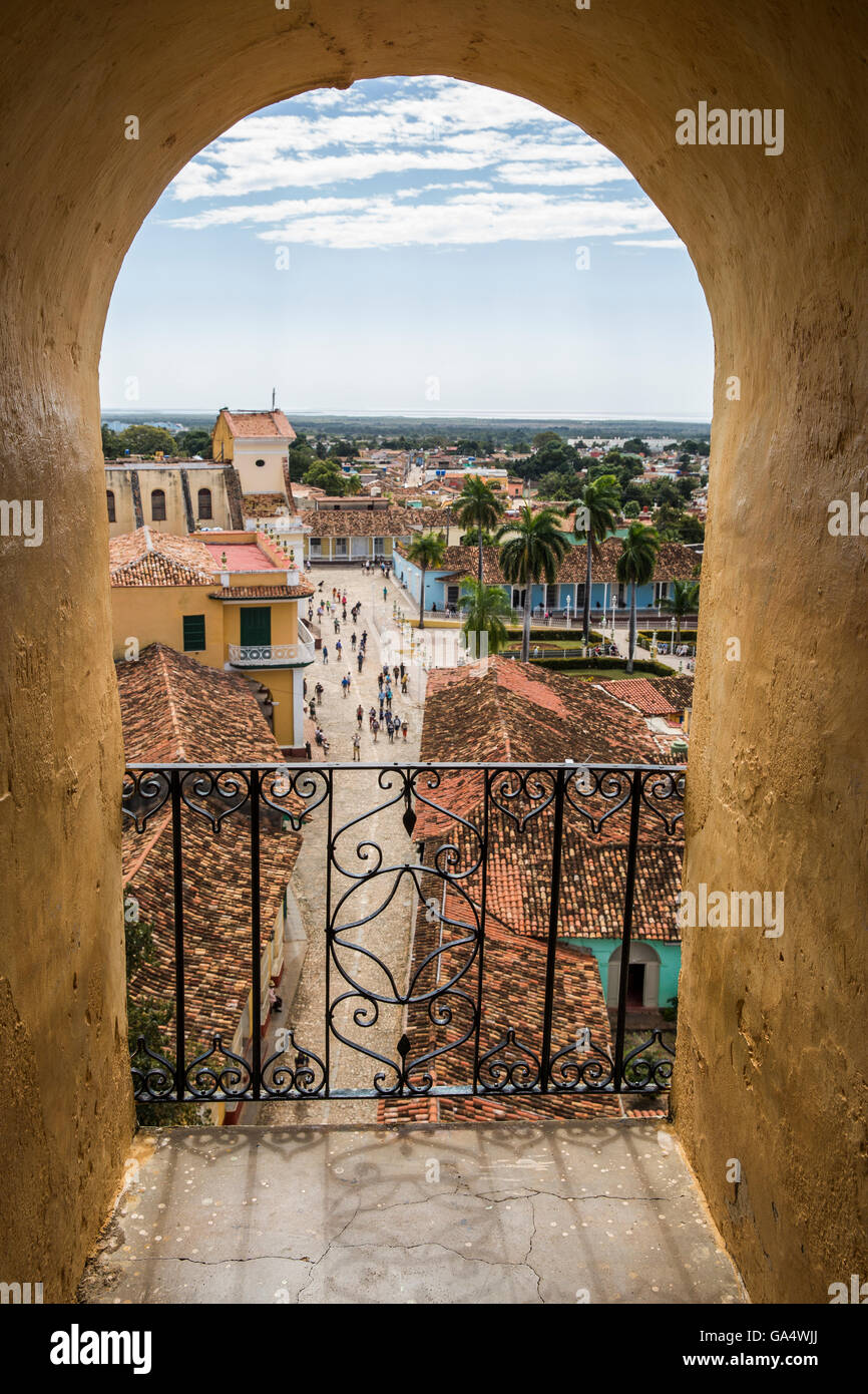 Blick vom Glockenturm im Museum National De La Lucha Contra Bandidos, früher das Kloster San Francisco de Asis, Trinidad, Kuba Stockfoto