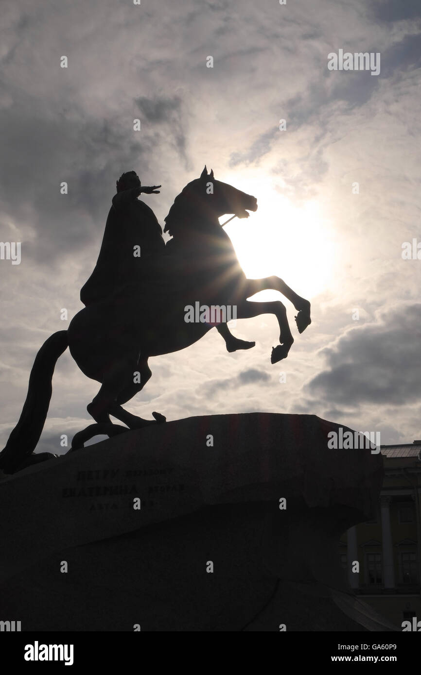 Reiterstatue von Peter dem großen, Senatsplatz (ehemals Dekabristen Platz), St. Petersburg, Russland. Stockfoto