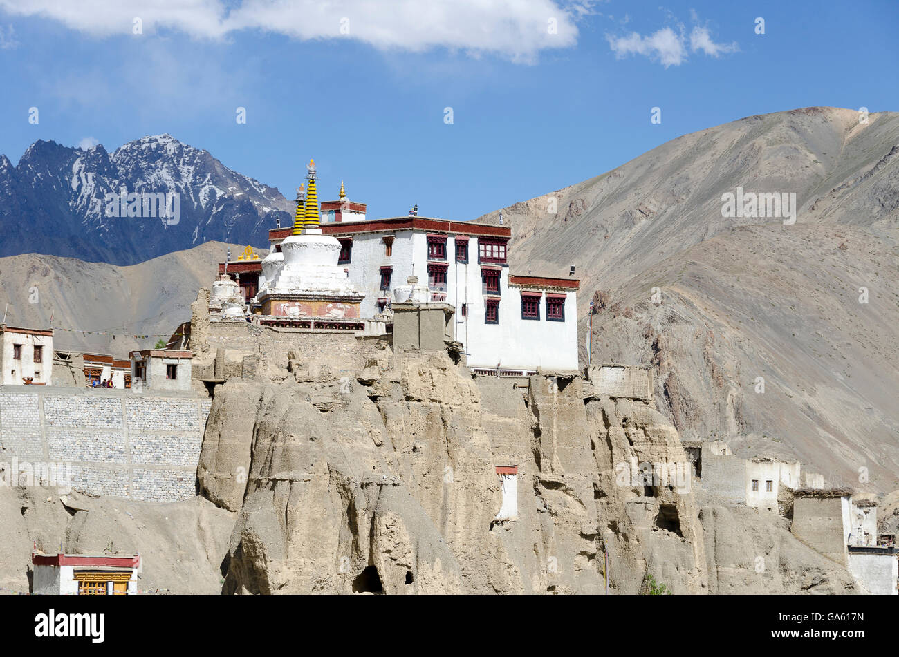 Kloster auf Hügel, Gästehaus, in der Nähe von Leh, Leh, Srinagar Straße, Ladakh, Jammu und Kaschmir, Indien. Stockfoto
