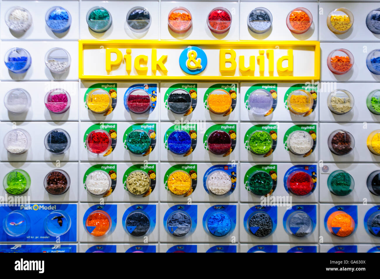Pick-and-Build-Bereich des Lego-Stores, Kopenhagen, Dänemark Stockfoto
