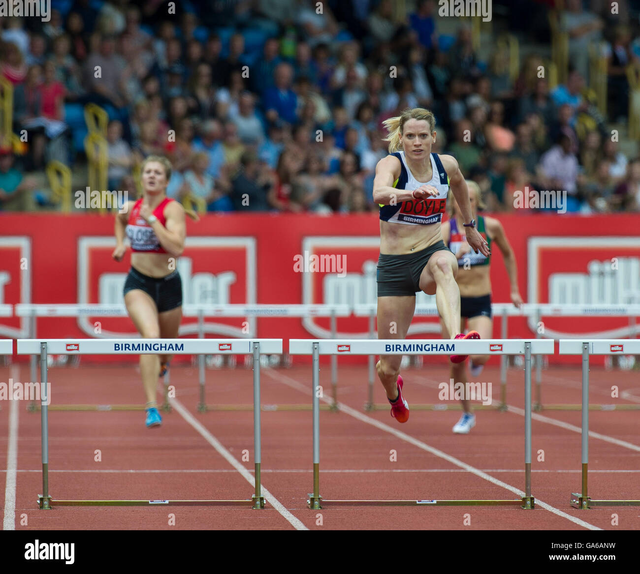 Birmingham gewinnt 25. Juni 2016, Eilidh Doyle von Großbritannien die Womens-400-Meter-Hürdenlauf bei Tag drei des britischen Championsh Stockfoto