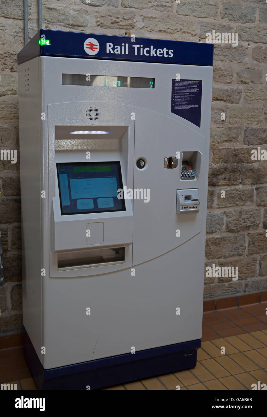 Zug Ticket Automat Glossop Bahnhof im Peak district Stockfoto