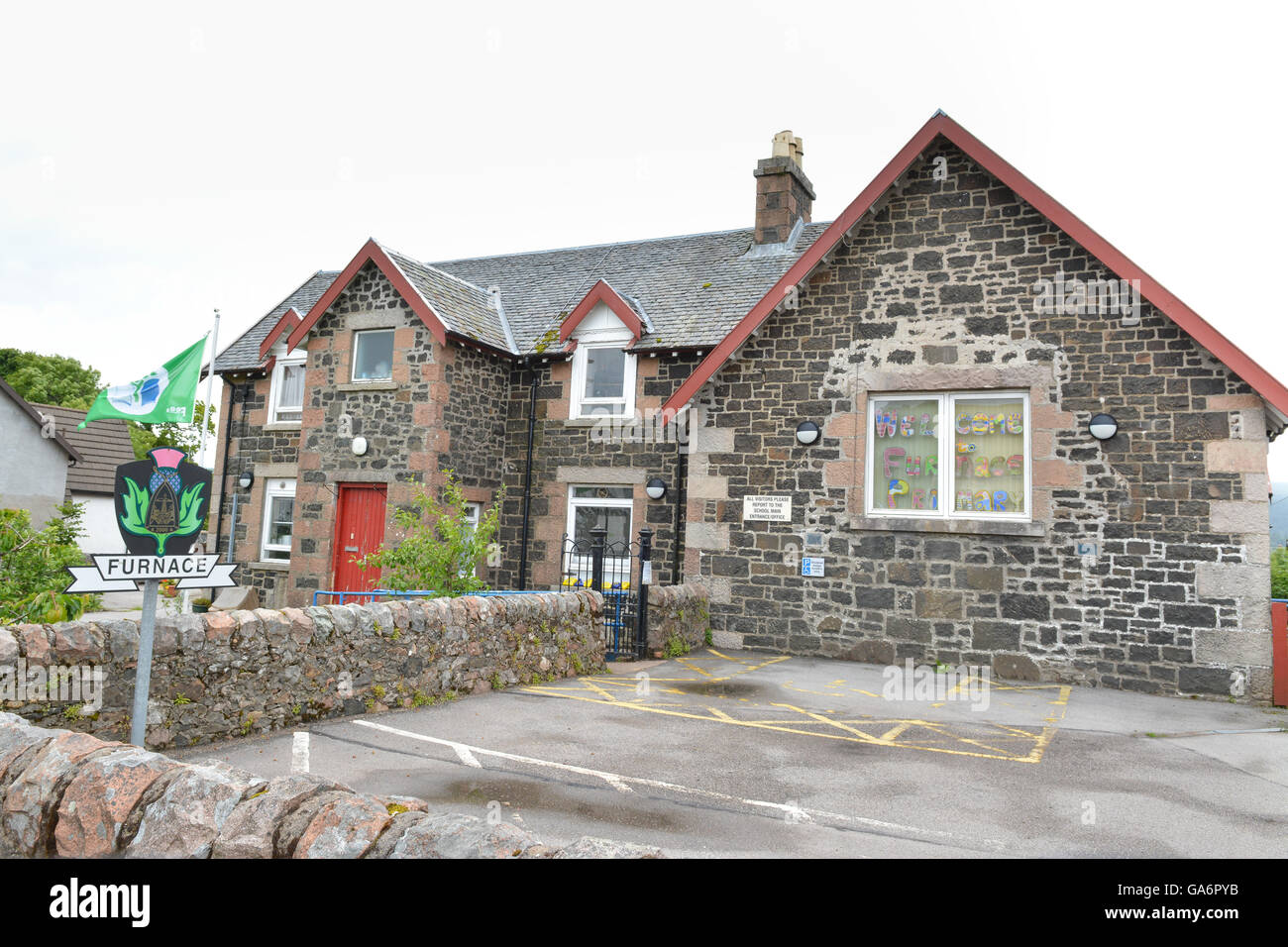 Ofen-Grundschule - Ofen ist ein Dorf in Argyll an der Westküste von Schottland am nördlichen Ufer von Loch Fyne Stockfoto