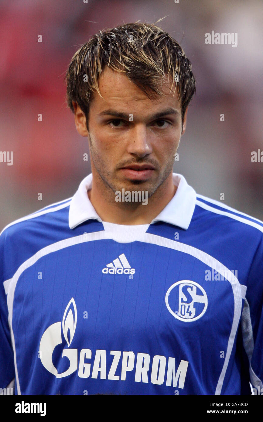 Fußball - Premiere League Cup - Halbfinale - FC Nürnberg V FC Schalke 04 - EasyCredit Stadion Stockfoto