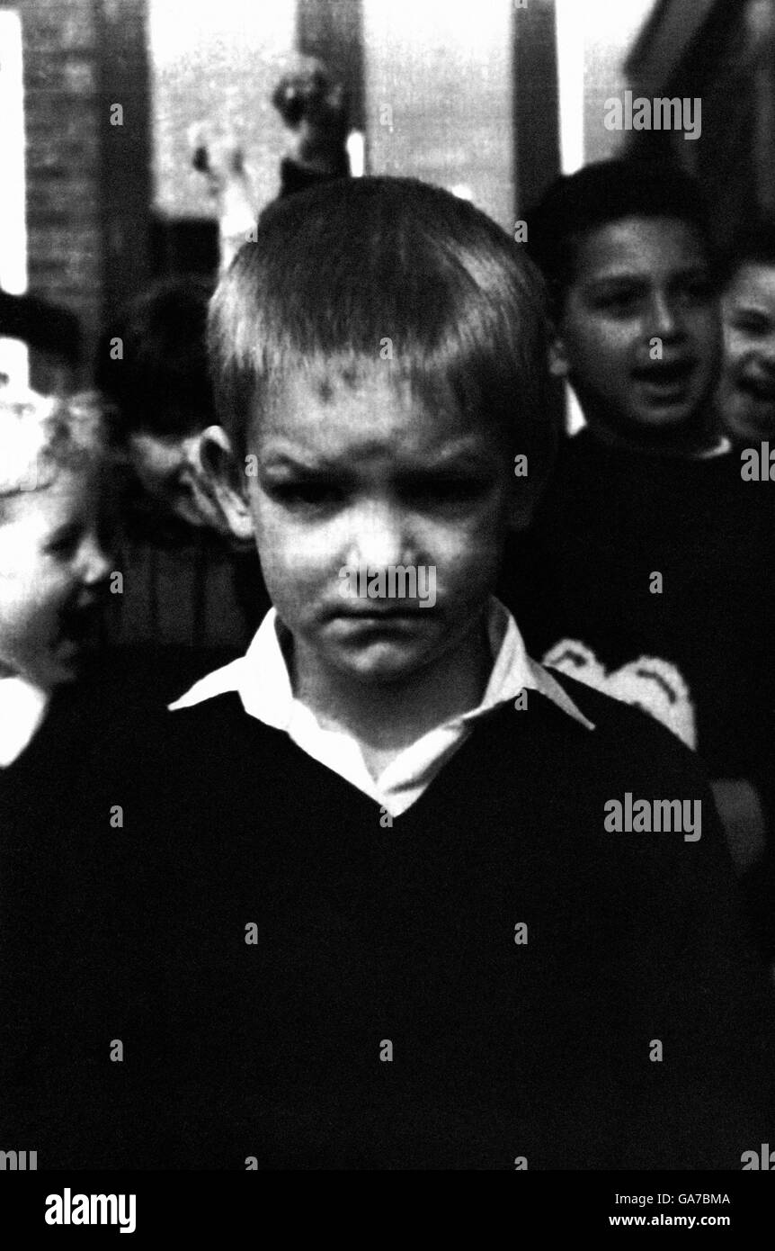 Bradley Gibson, eines der elf Kinder, die ehemalige Krankenschwester Beverley Allitt, wird des Mordversuchs angeklagt Stockfoto