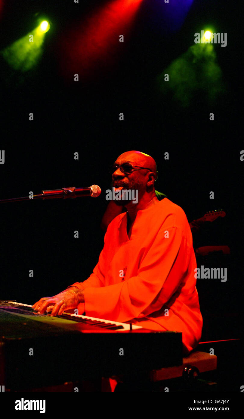 Isaac Hayes im Konzert im Shepherds Bush Empire, West London. Stockfoto