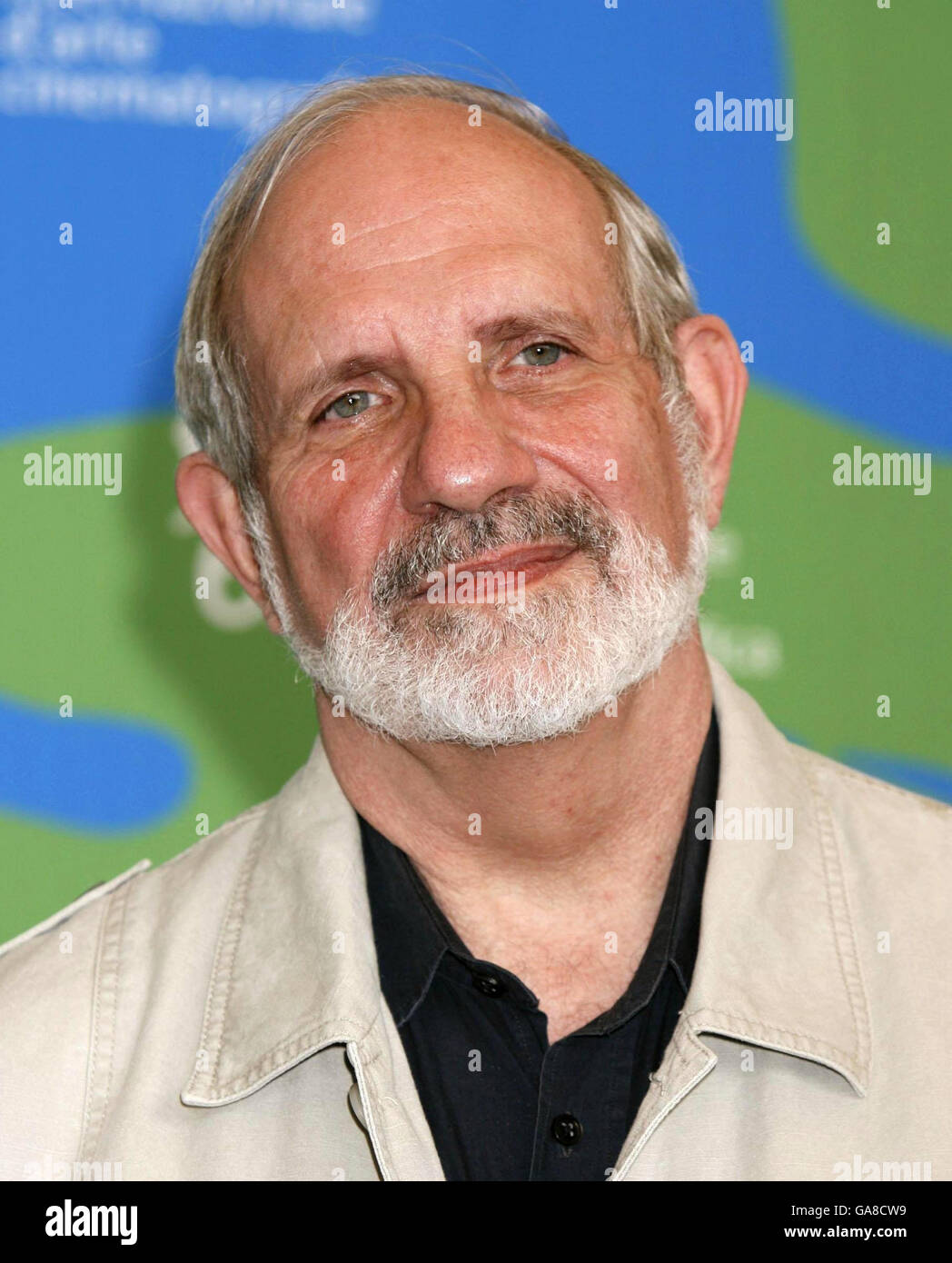 Regisseur Brian De Palma (links) und Schauspieler Patrick Carroll während einer Fotoschau für ihren Film 'Redigiert', beim Filmfestival in Venedig, Italien. Stockfoto