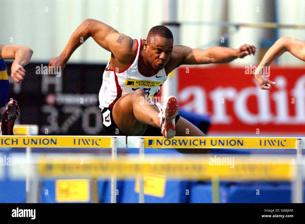 Leichtathletik - Norwich Union AAA Indoor Championships - Cardiff. Damien Greaves tritt in den 60-m-Hürden der Männer an. Stockfoto