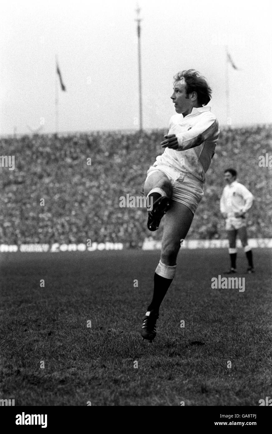 Dusty Hare schlägt eine Last-Minute-Strafe, um England zu geben Sieg über Wales bei Twickenham Stockfoto