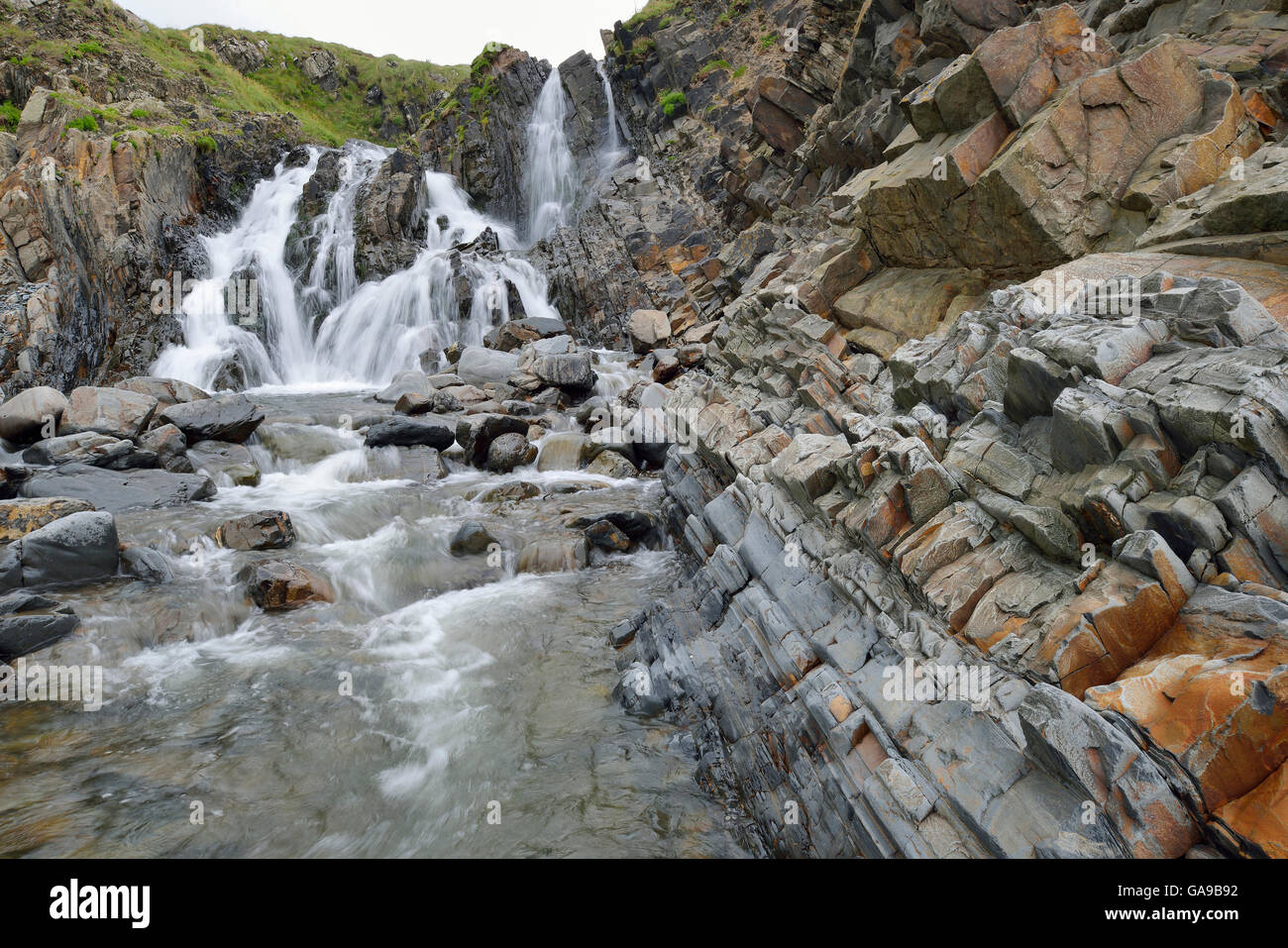 Wasserfall bei Welcombe Mund, Hartland Halbinsel North Devon Coast Stockfoto