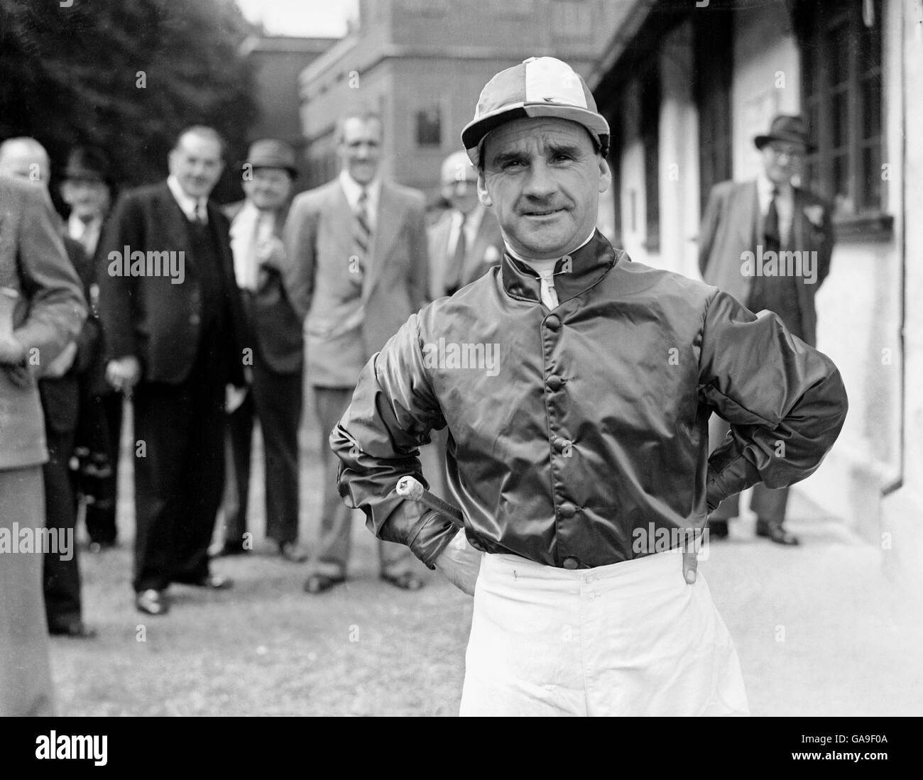 Gordon Richards, ein englischer Jockey, der oft als der größte Jockey der Welt gilt. Stockfoto