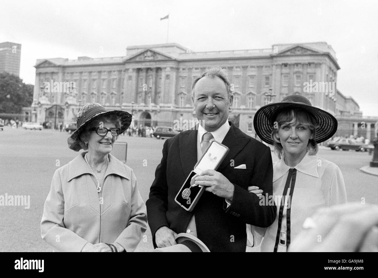 Sir Freddie Laker - Buckingham Palace Stockfoto