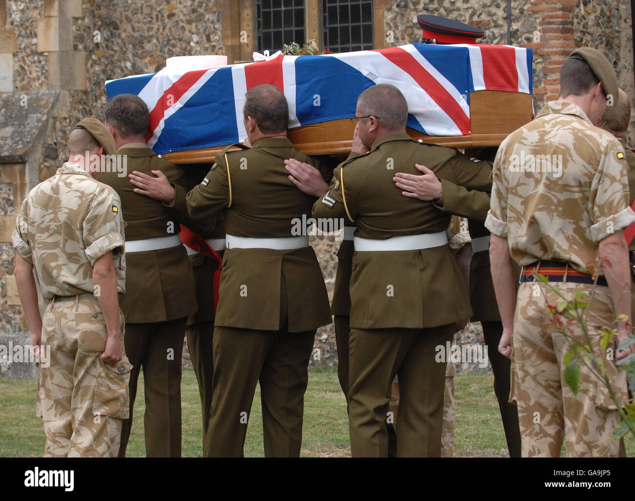 Beerdigung von Soldat in Afghanistan getötet Stockfoto