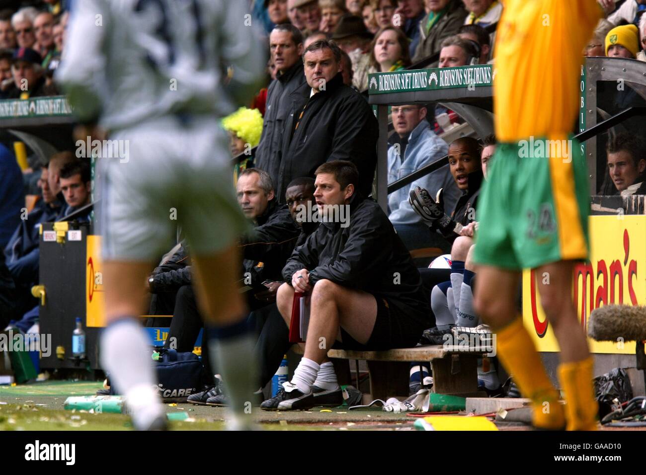 Fußball - Nationwide League Division One - Playoff-Halbfinale - Erstes Bein - Norwich City gegen Wolverhampton Wanderers. David Jones, ein niedergeschlagen aussehender Manager der Wölfe Stockfoto