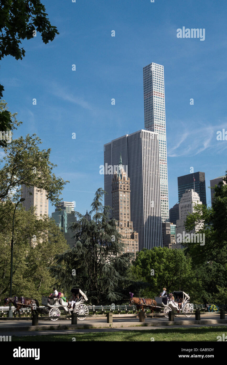 Central Park und die Skyline von Midtown Manhattan, NYC Stockfoto