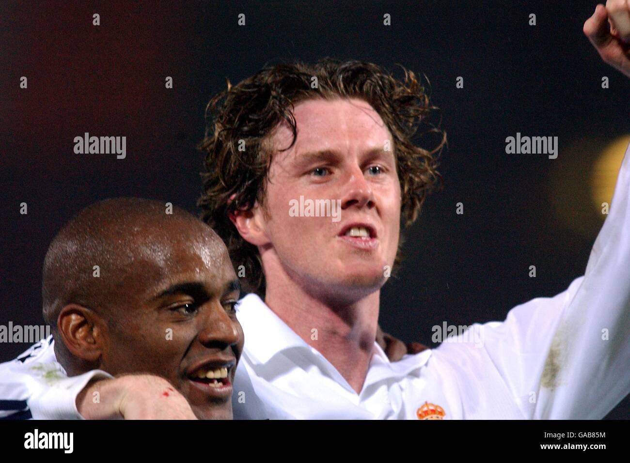 Fußball - UEFA Champions League - Finale - Real Madrid / Bayer Leverkusen. Steve McManaman von Real Madrid feiert den Sieg über Bayer Leverkusen, um die UEFA Champions League zu gewinnen Stockfoto