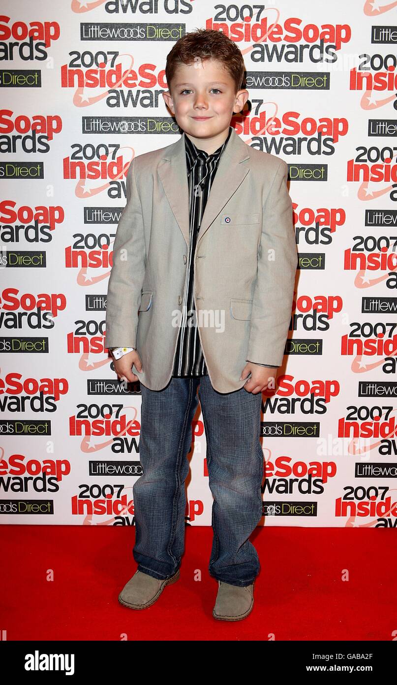 Inside Soap Awards 2007 - London. Ellis Hollins bei den Inside Soap Awards 2007, Gilgamesh, The Stables, Chalk Farm Road, Camden, London, NW1. Stockfoto