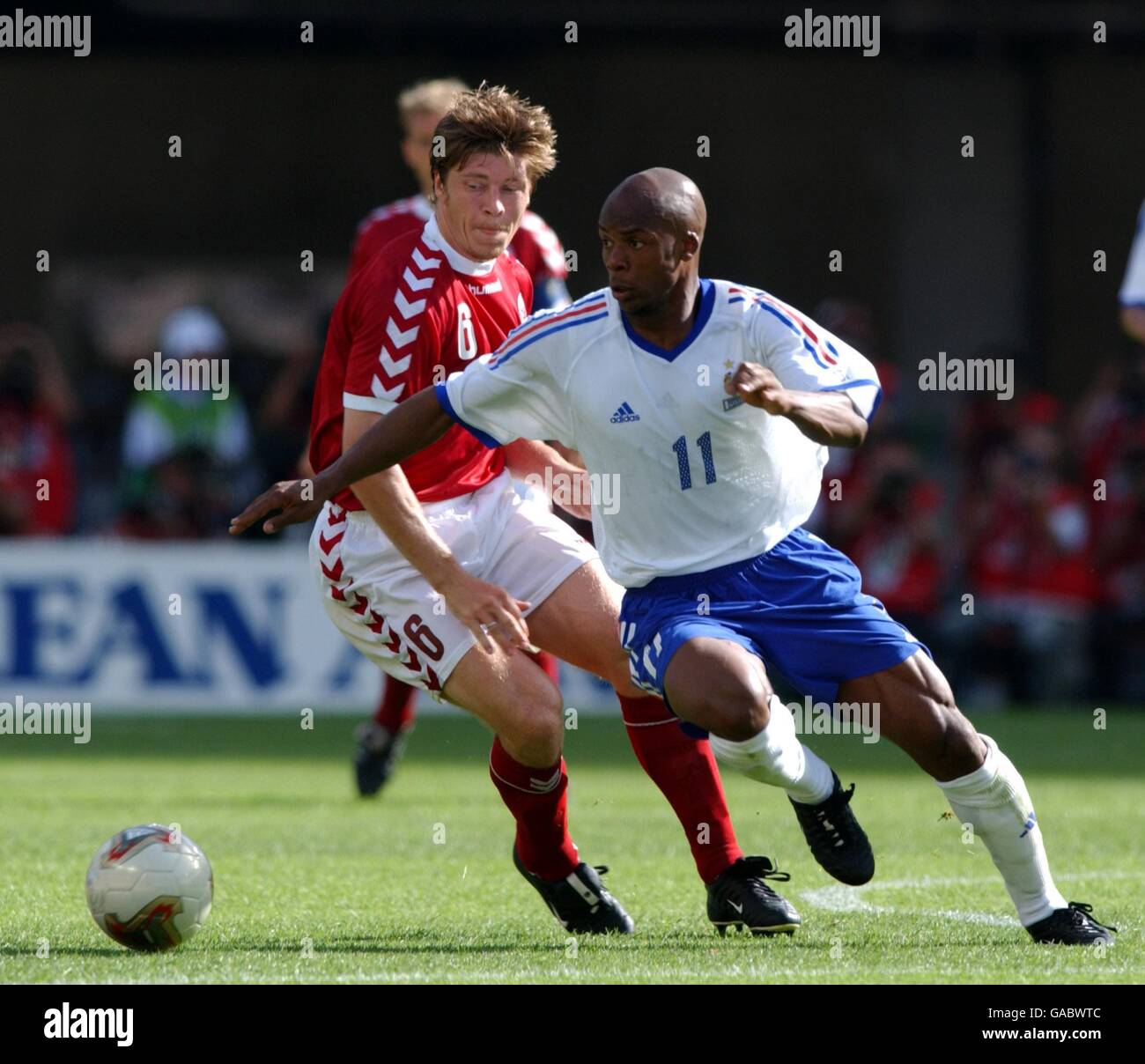 Fußball - FIFA World Cup 2002 - Gruppe A - Dänemark / Frankreich Stockfoto