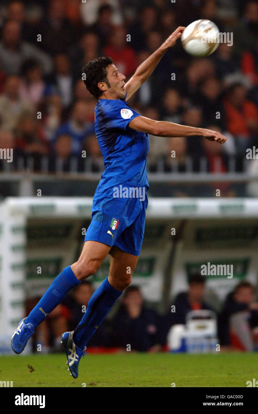 Fußball - UEFA European Championship 2008 Qualifying - Gruppe B - Italien gegen Georgien - Luigi Ferraris Stadium. Fabio Grosso, Italien Stockfoto