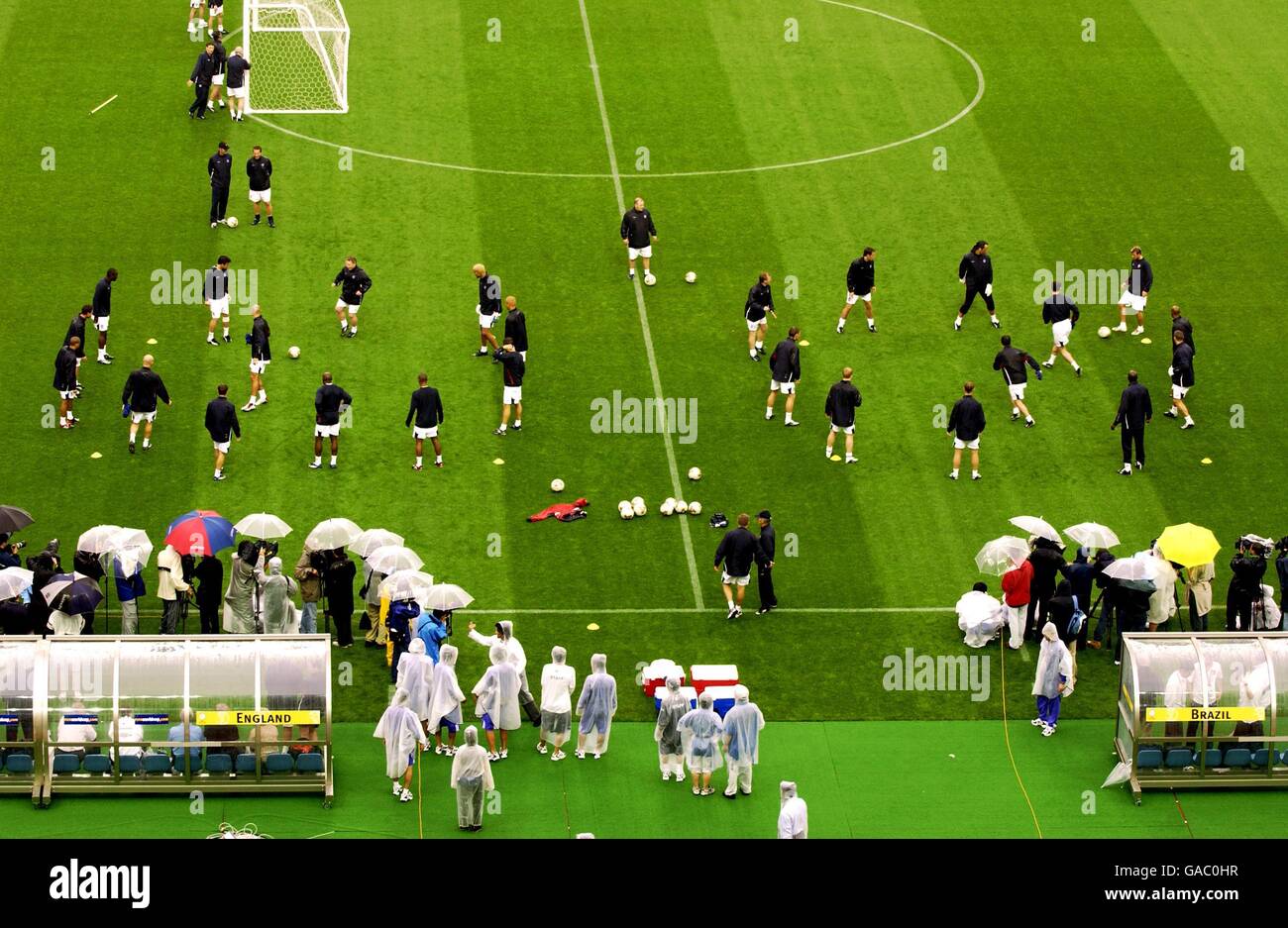 England-Spieler trainieren im ecopa Stadium in Shizouka, Japan, vor ihrem Viertelfinalspiel mit Brasilien Stockfoto