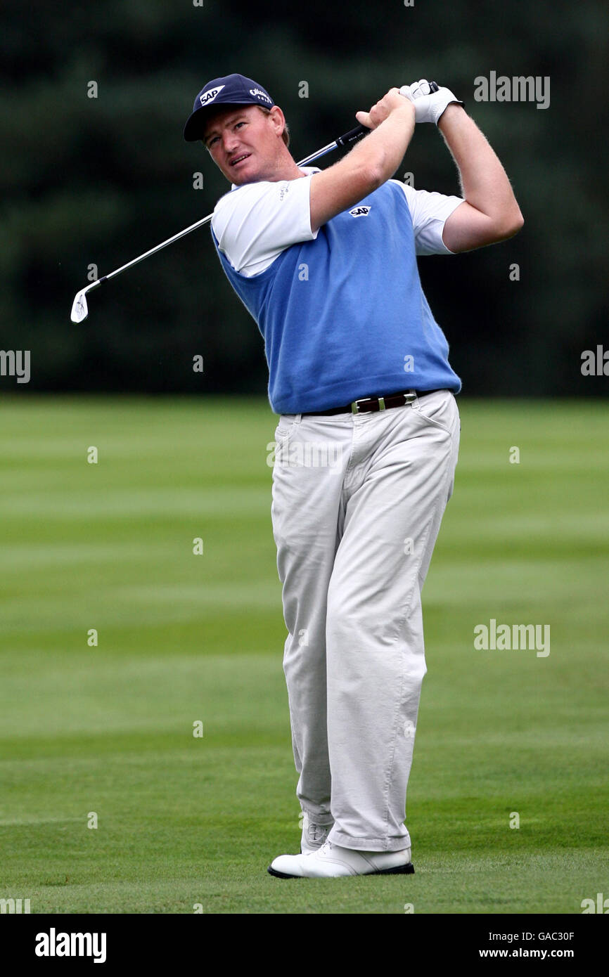 Golf - HSBC World Match Play Championship - Tag zwei - Wentworth. Ernie Els Stockfoto