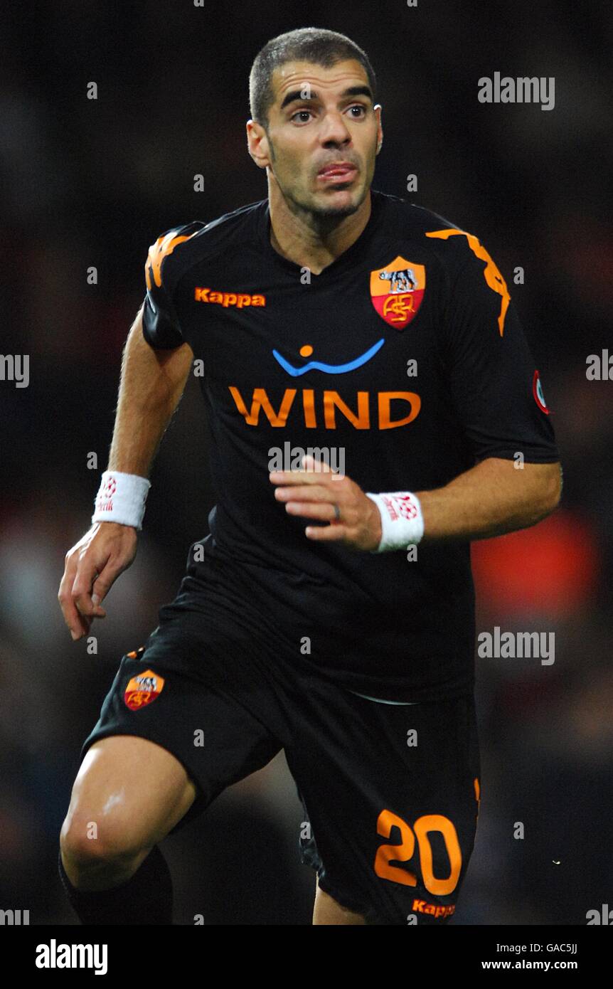 Fußball - UEFA Champions League - Gruppe F - Manchester United / Roma - Old Trafford. Simone Perrotta, Roma Stockfoto