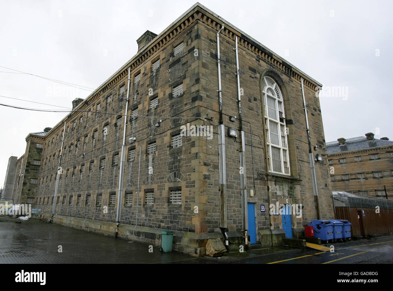 Abgebildet ist eine Außenansicht des Zellblocks E bei Barlinnie Gefängnis in Glasgow Stockfoto