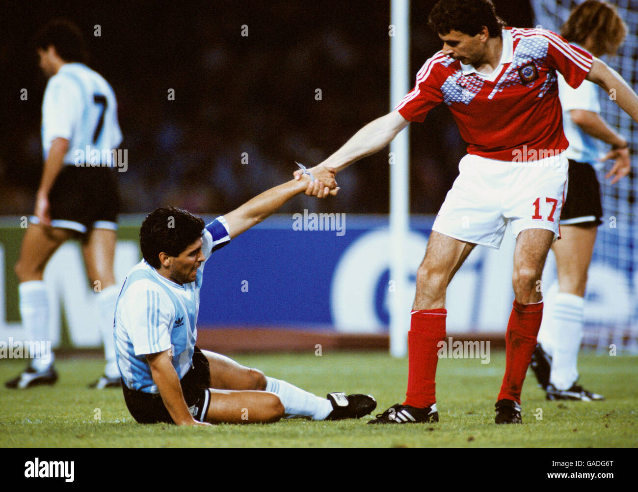 Fußball - Welt Cup Italia 1990 - Gruppe-B - Argentinien V USSR - Stadio San Paolo Stockfoto