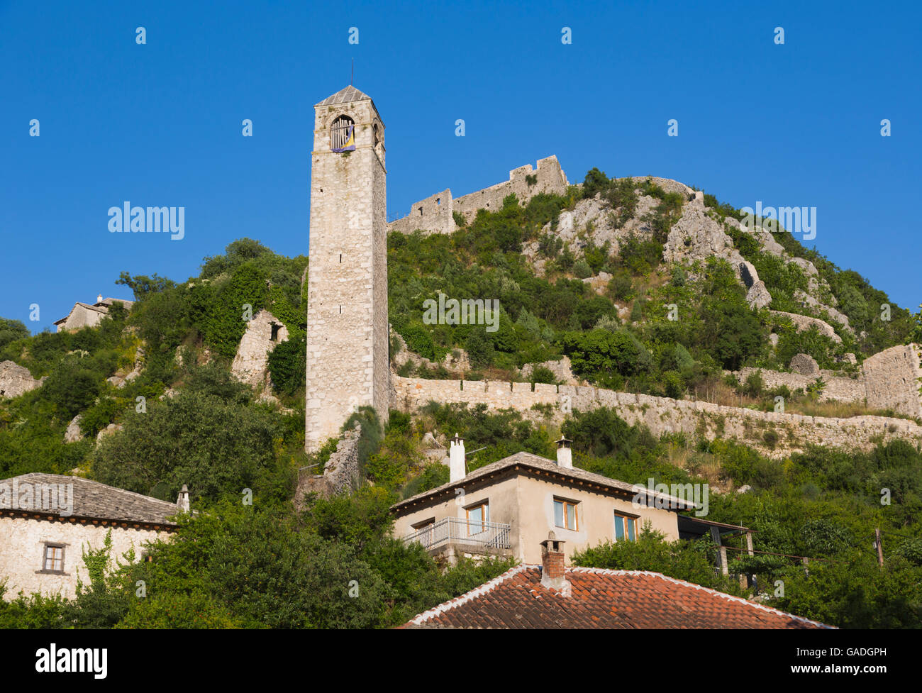Pocitelj, Herzegowina-Neretva, Bosnien und Herzegowina.  Der Clock Tower. Stockfoto
