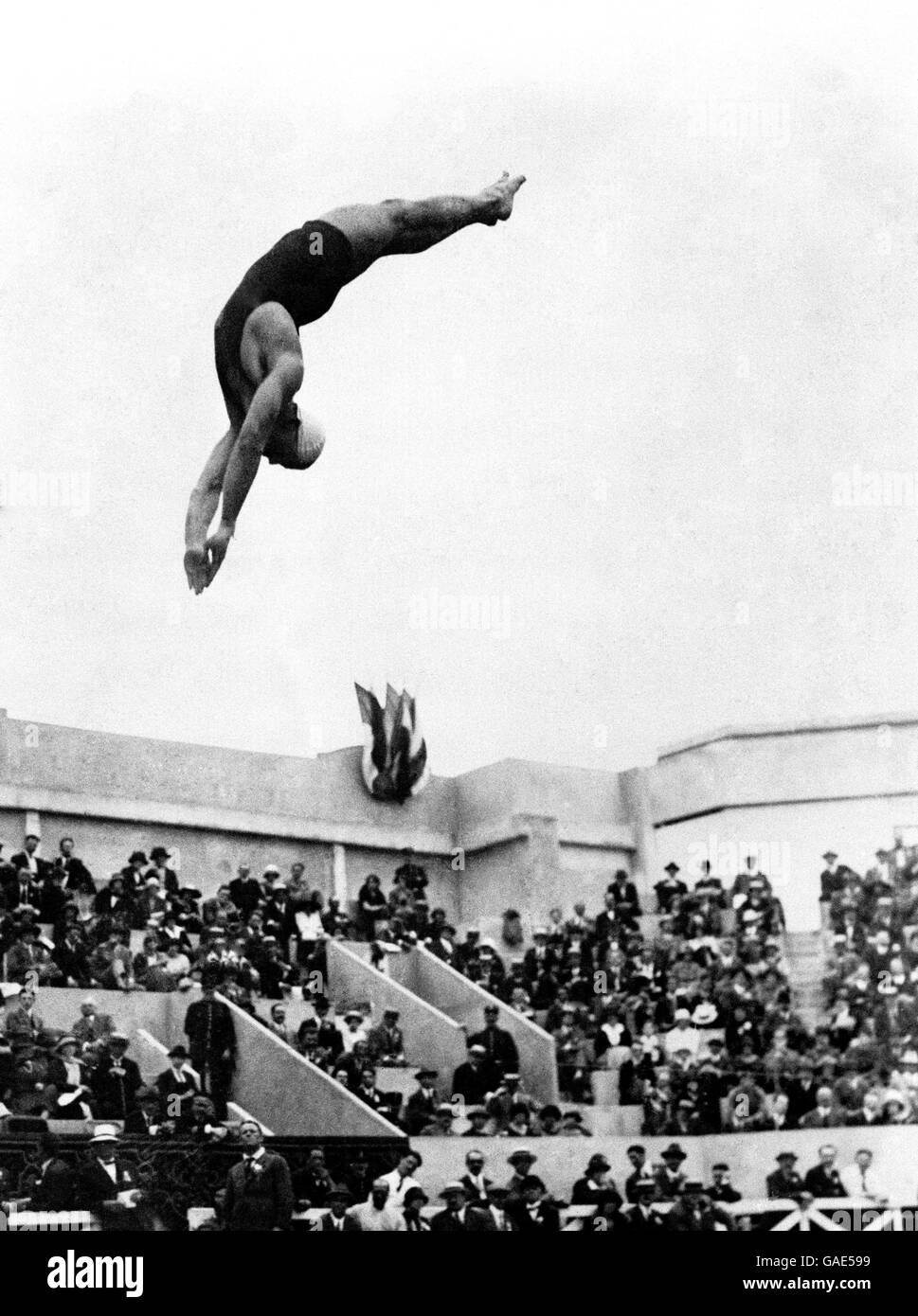 Paris 1924 Olympische Spiele - Tauchen - 3 Meter Sprungbrett-Finale Stockfoto