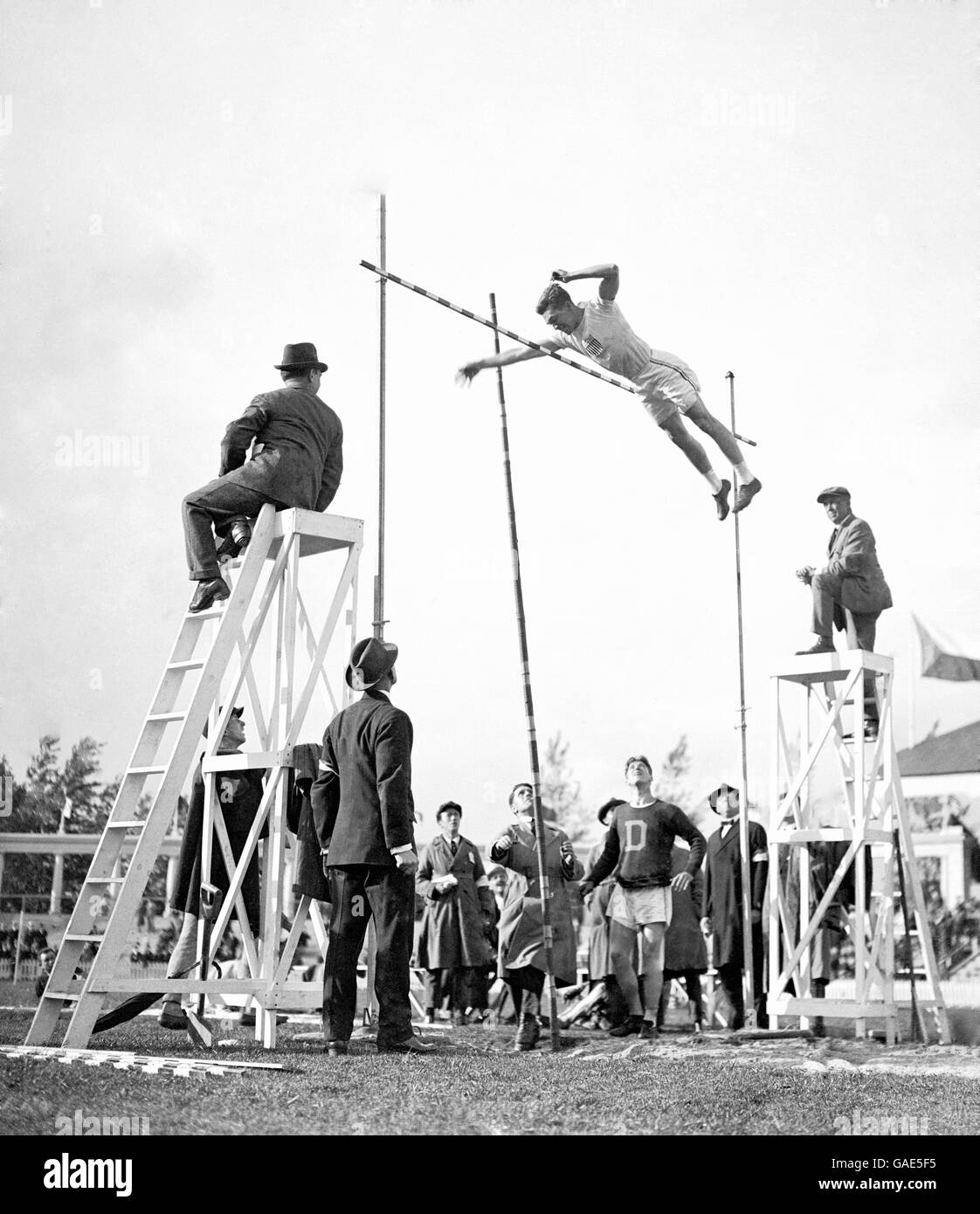 American Frank Foss gewinnt das Pole-Jump-Finale durch Clearing 13 Fuß 5 Zoll. Stockfoto