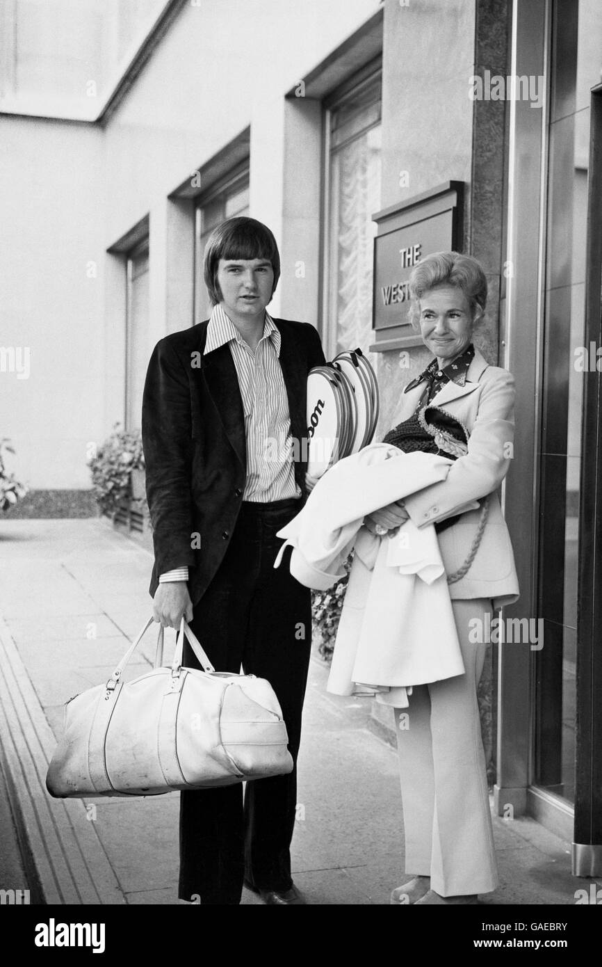 Tennis - Jimmy Connors und Mutter Stockfoto