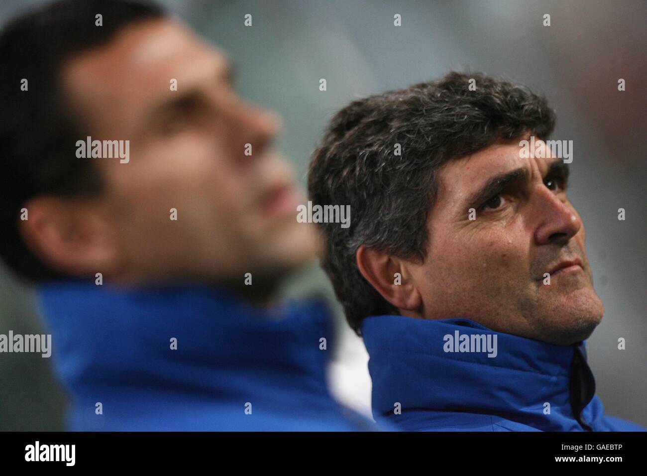 Tottenham Hotspur Assistant Manager Gus Poyet und Manager Juande Ramos Stockfoto