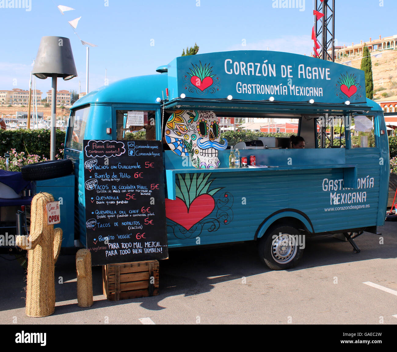 Port Adriano Street Food Festival - mexikanische Garküche / Wohnwagen - Port Adriano Marina El Toro, Calvia, Süd-West-Mallorca Stockfoto