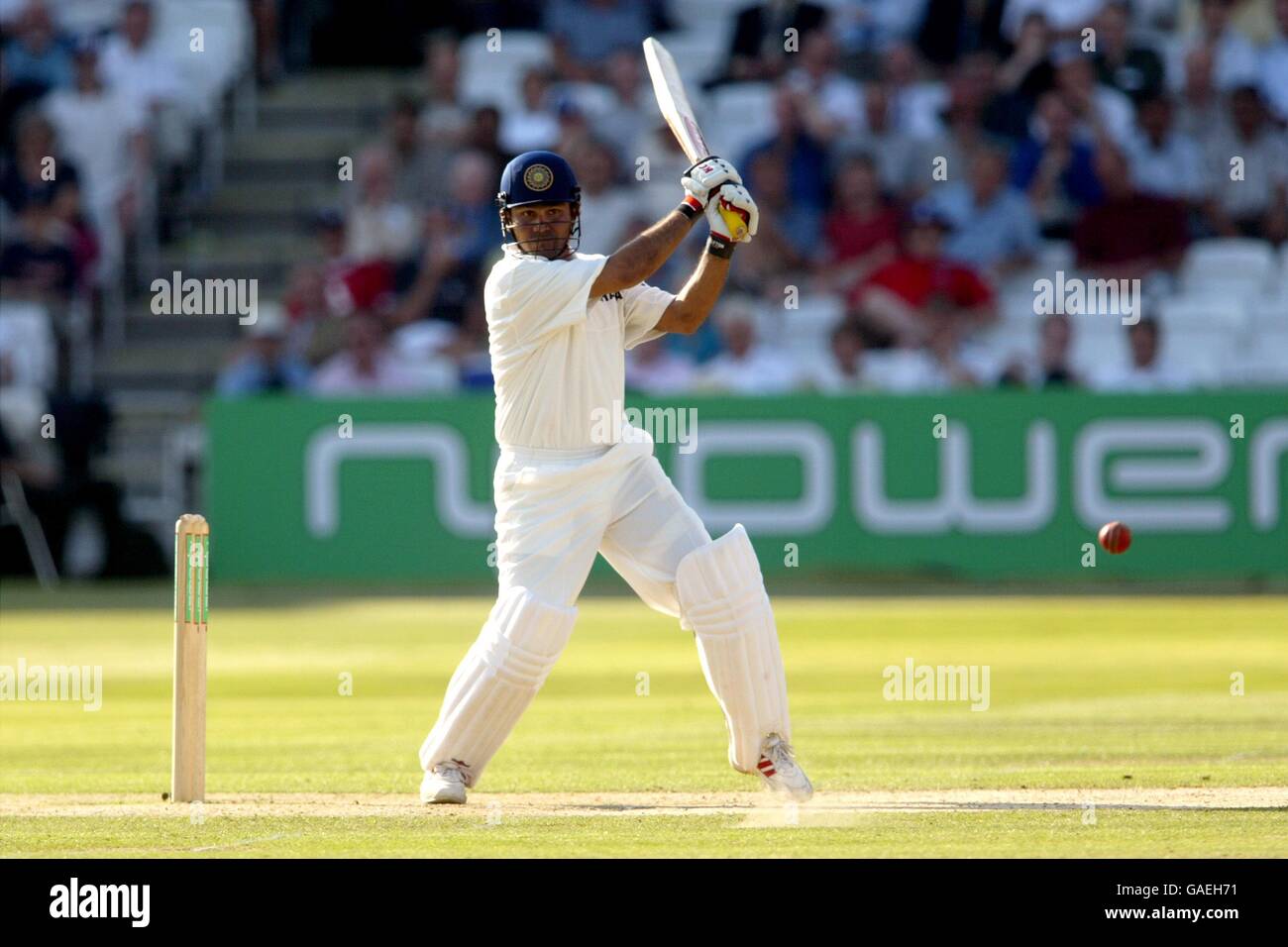 Cricket - England - Indien - erster npower-Test - zweiter Tag. Der indische Virender Sehwag trifft auf seinem Weg zu 84 weitere vier Läufe Stockfoto