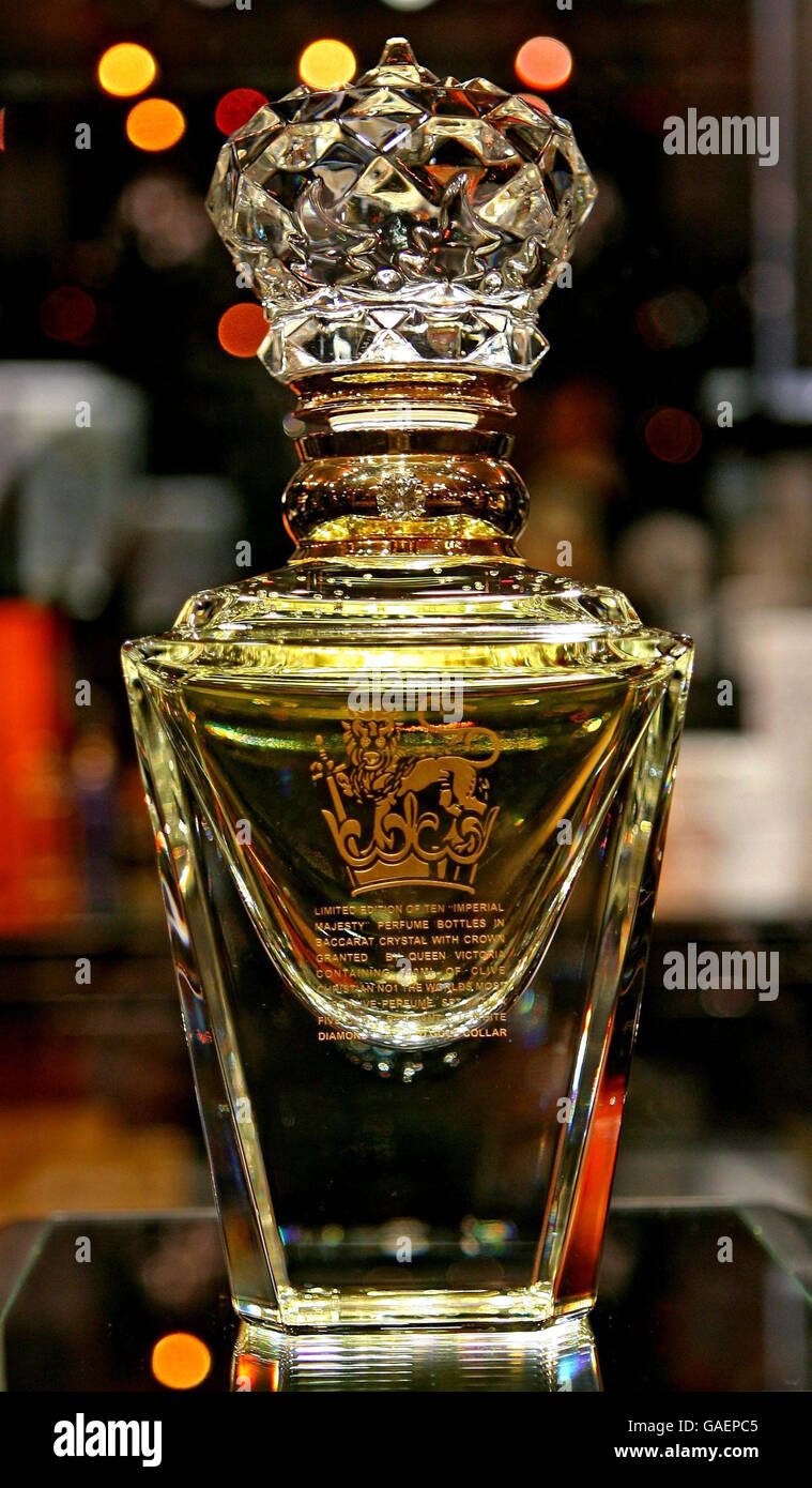 Die weltweit teuerste Parfüm Photocall - London Stockfotografie - Alamy