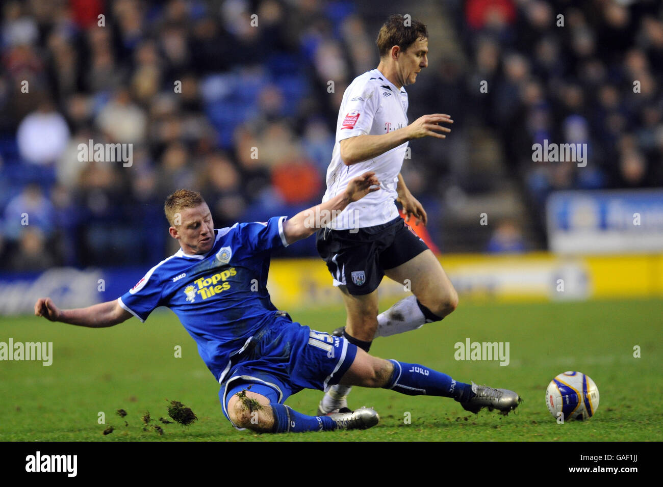 Fußball - Coca-Cola Football League Championship - Leicester City / West Bromwich Albion - The Walkers Stadium. Jonathan Hayes von Leicester City und Zoltan Gera von West Bromwich Albion in Aktion Stockfoto