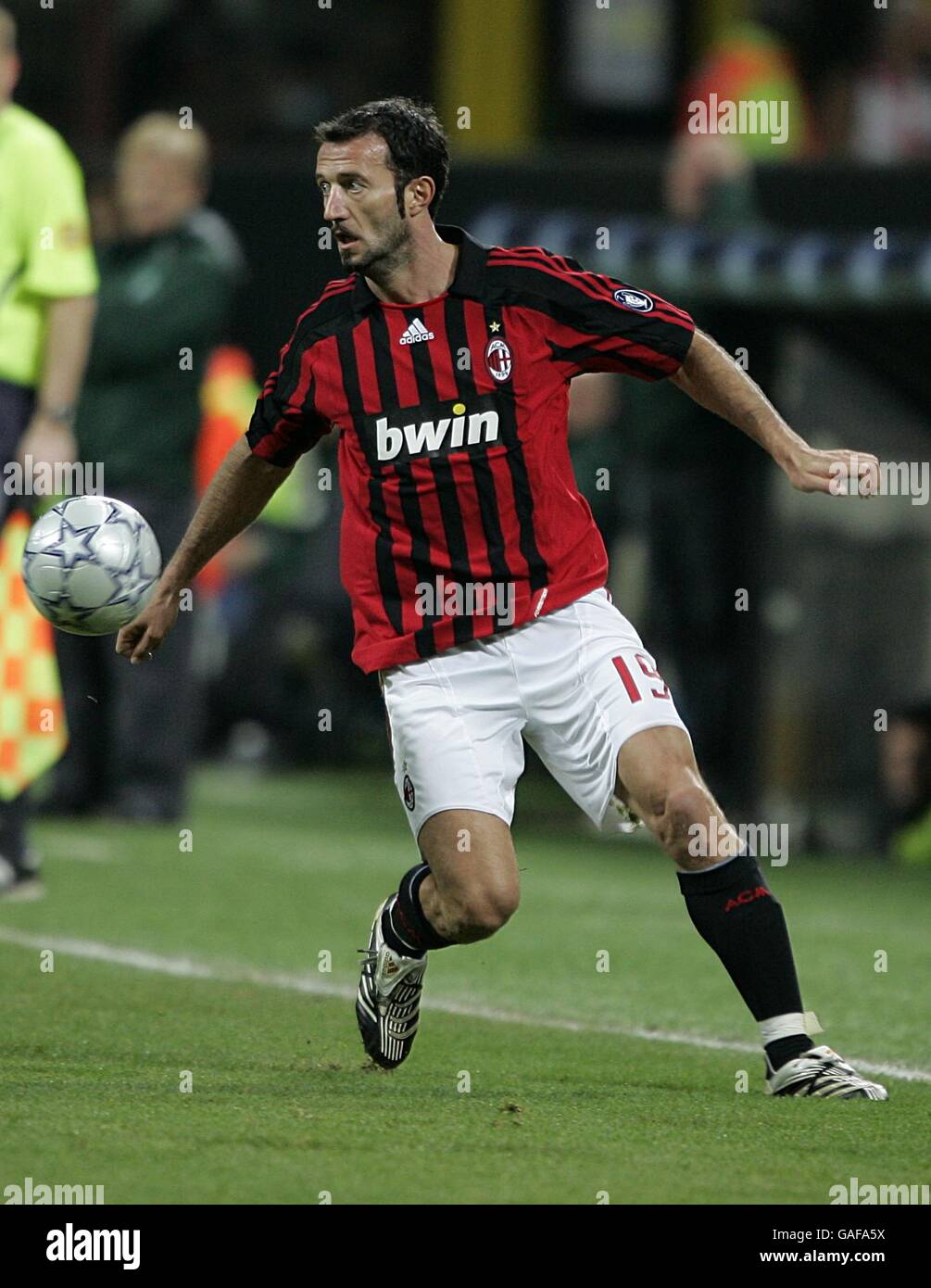 Fußball - UEFA Champions League - Gruppe D - AC Mailand / Celtic - San Siro. Giuseppe Favalli, AC Mailand Stockfoto