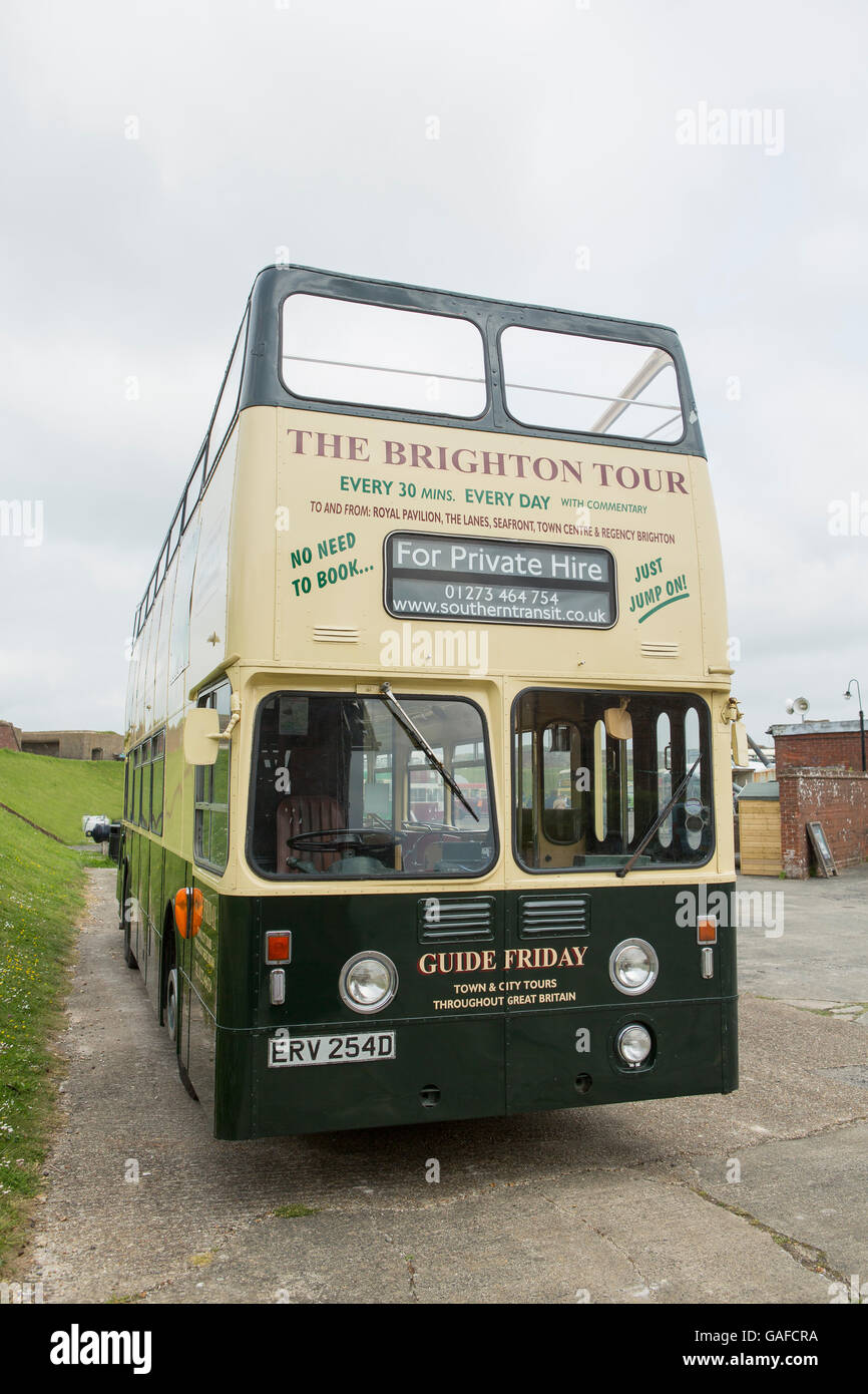Offenen Brighton Oldtimer Bus bei einer Veranstaltung im Fort Nelson in der Nähe von Portsmouth (Hampshire). Stockfoto