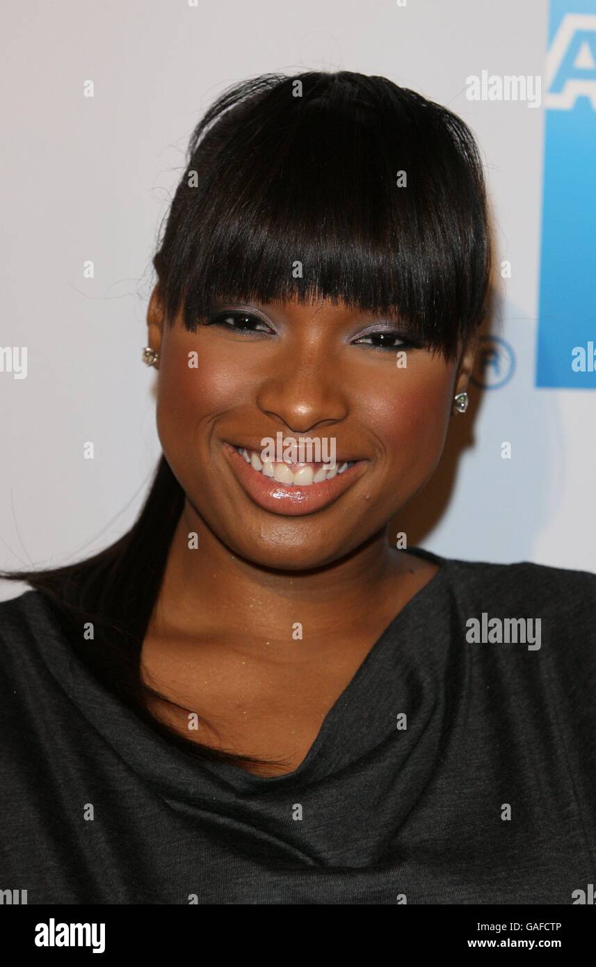 Jennifer Hudson kommt bei der Premiere von The Great Debaters im Arclight Cinerama Dome in Hollywood, Los Angeles. Stockfoto