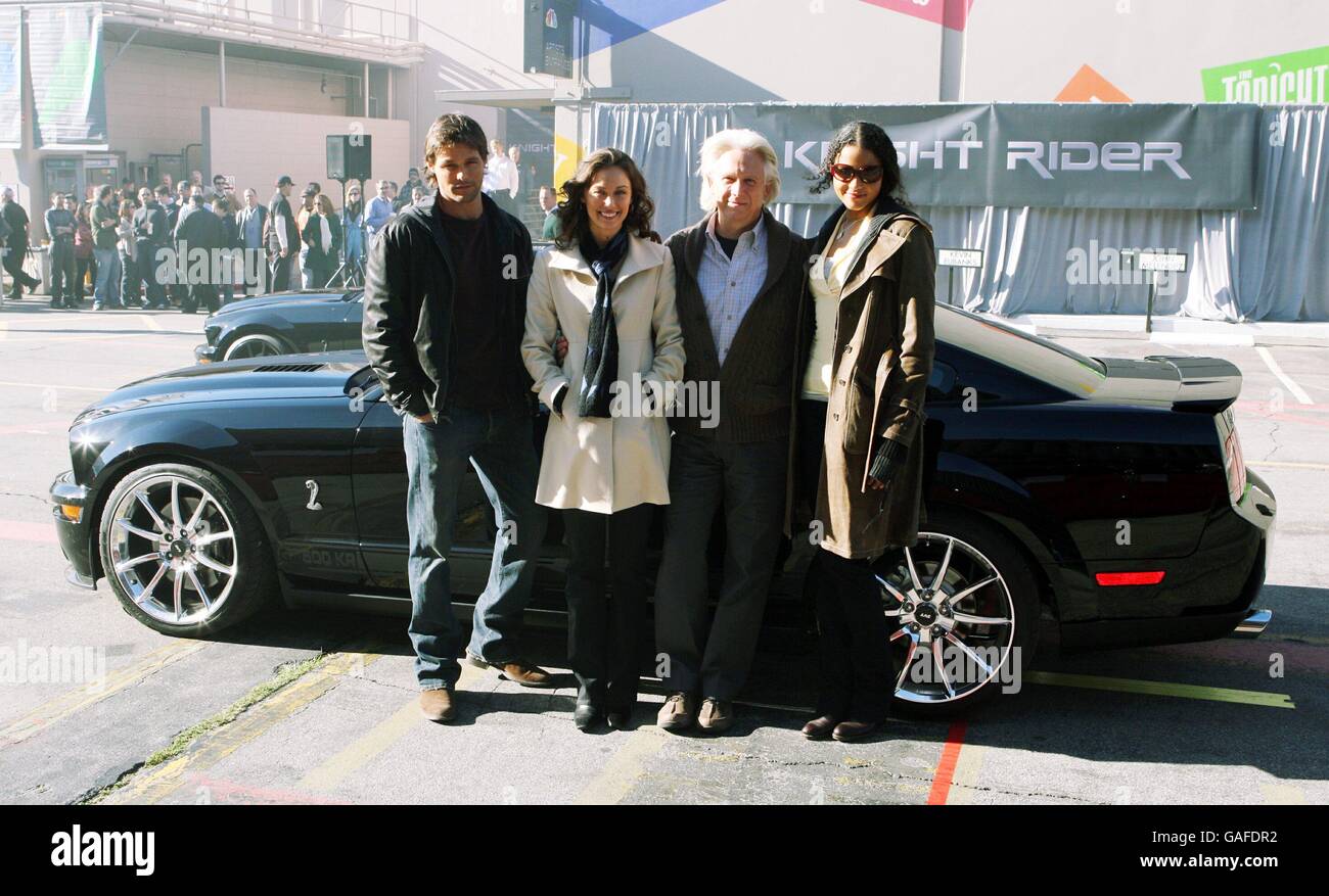 Justin Brüning, Deanna Russo, Bruce Davison und Sydney Tamiia Poitier sind in der brandneuen Version von Night Rider in den NBC Studios in Burbank, Los Angeles, zu sehen. Stockfoto