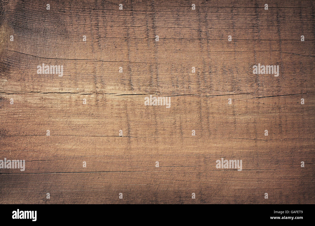 Dunkelbraun zerkratzt Holzbrett. Holzstruktur Stockfoto