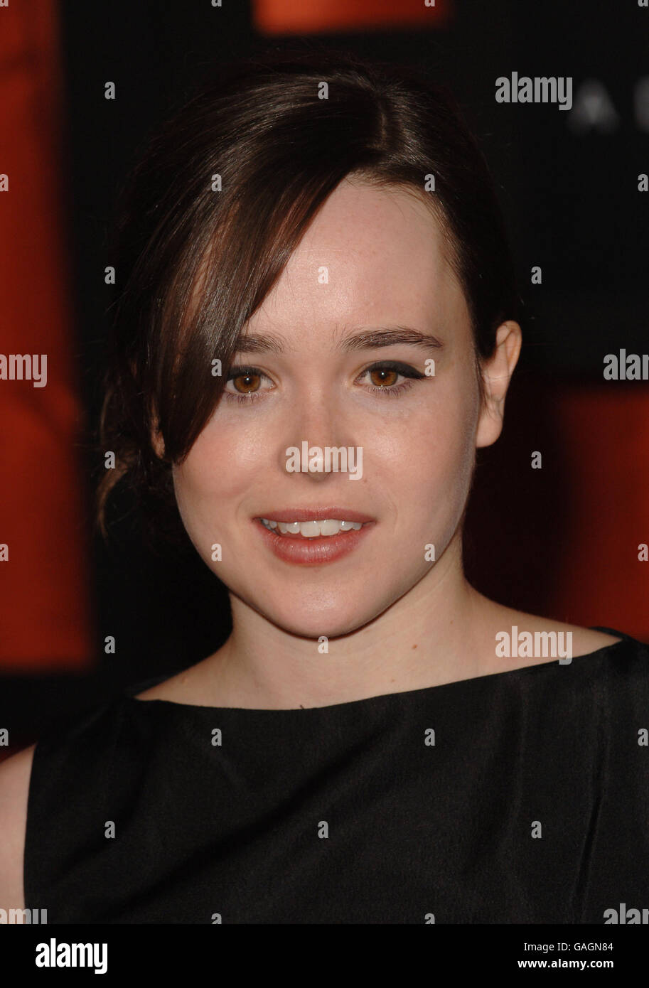 Ellen Page kommt zu den Critics' Choice Awards im Santa Monica Civic Auditorium in Santa Monica, Kalifornien. Stockfoto