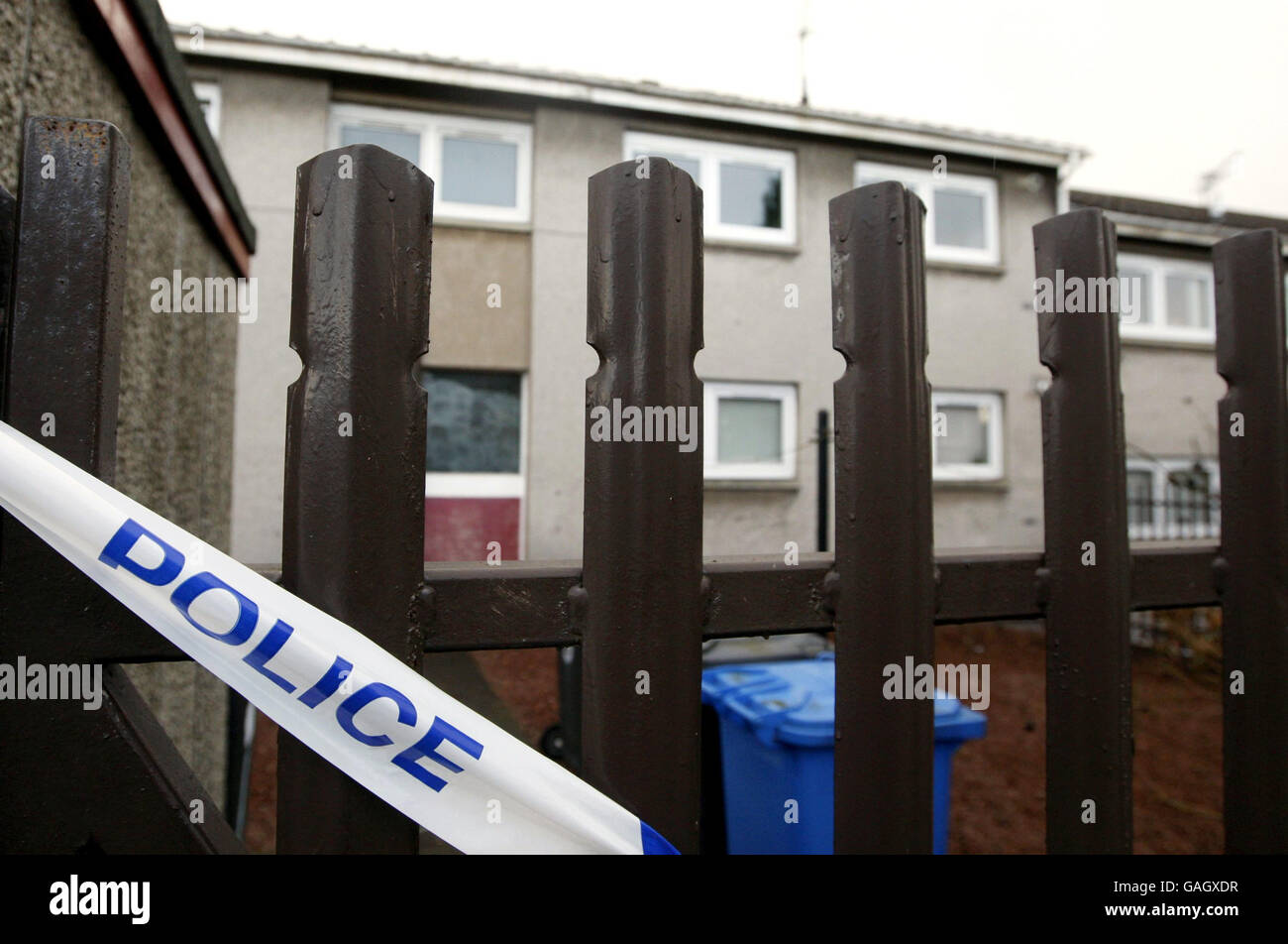 Die Szene in der Ballantrae Road 3 in Lanarkshire, in der Barry Simpson in der Nacht vom 21. Januar 2008 mit einer Schrotflinte angegriffen wurde. Stockfoto