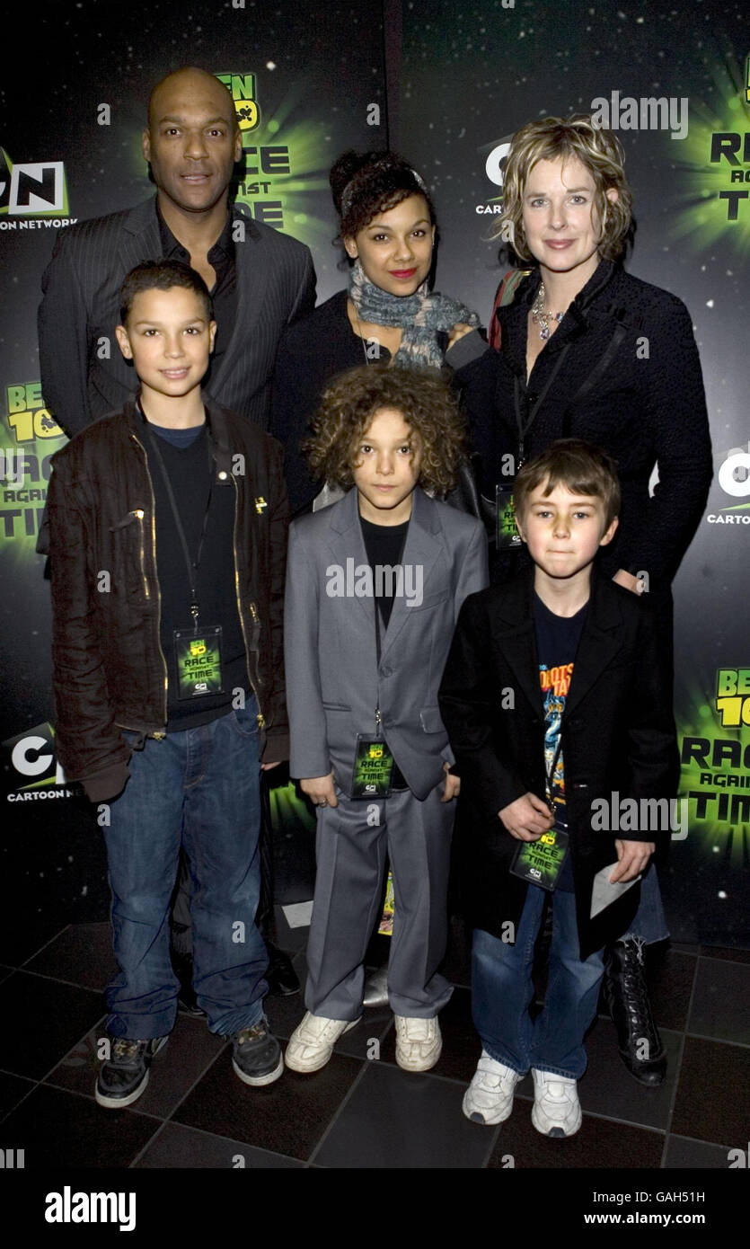 Ben 10 Rennen Gegen Die Zeit Premiere London Stockfotografie Alamy