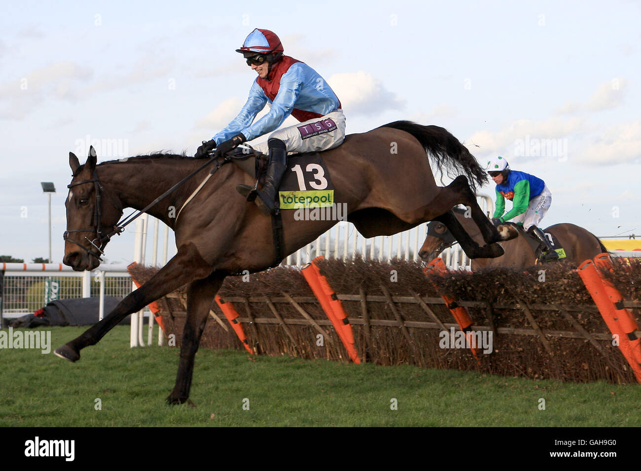 Ballyfitz mit P.J. Brennan beim totescoop6 Heroes Handicap Hurdle Race (Klasse 3) (Klasse 1) Stockfoto