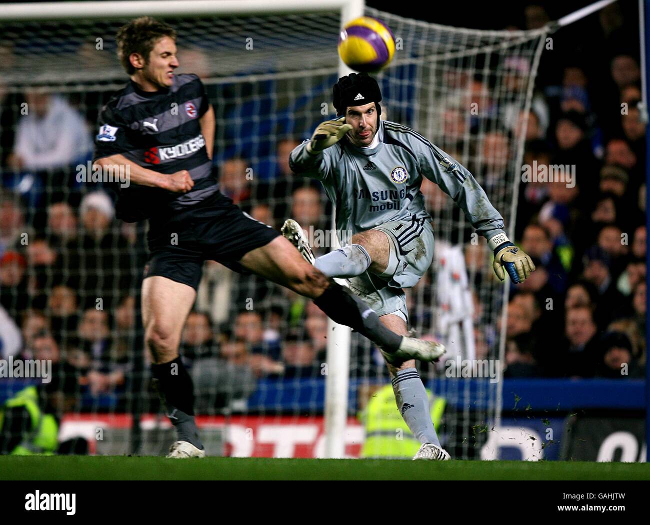 Fußball - Barclays Premier League - Chelsea V Reading - Stamford Bridge Stockfoto